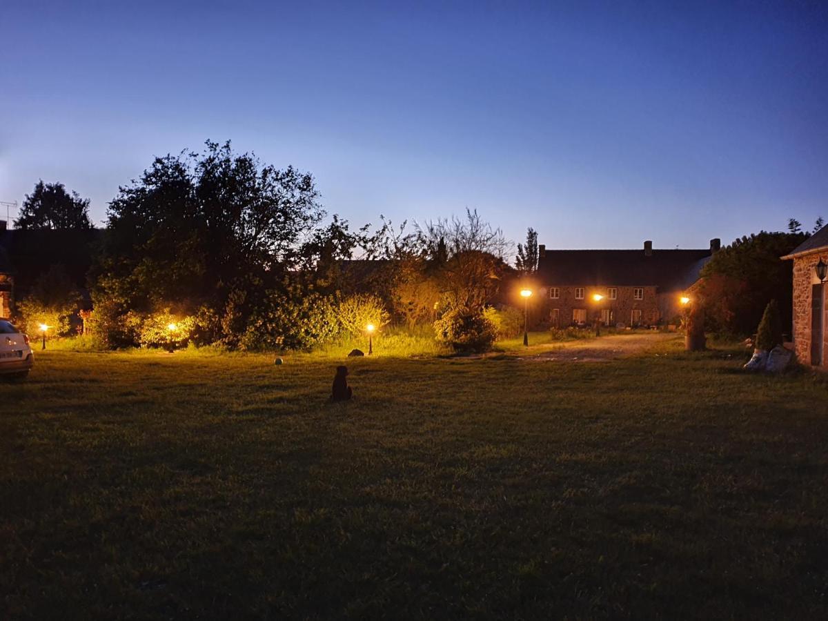 Lesroses1680 Bed & Breakfast Blainville-sur-Mer Exterior photo